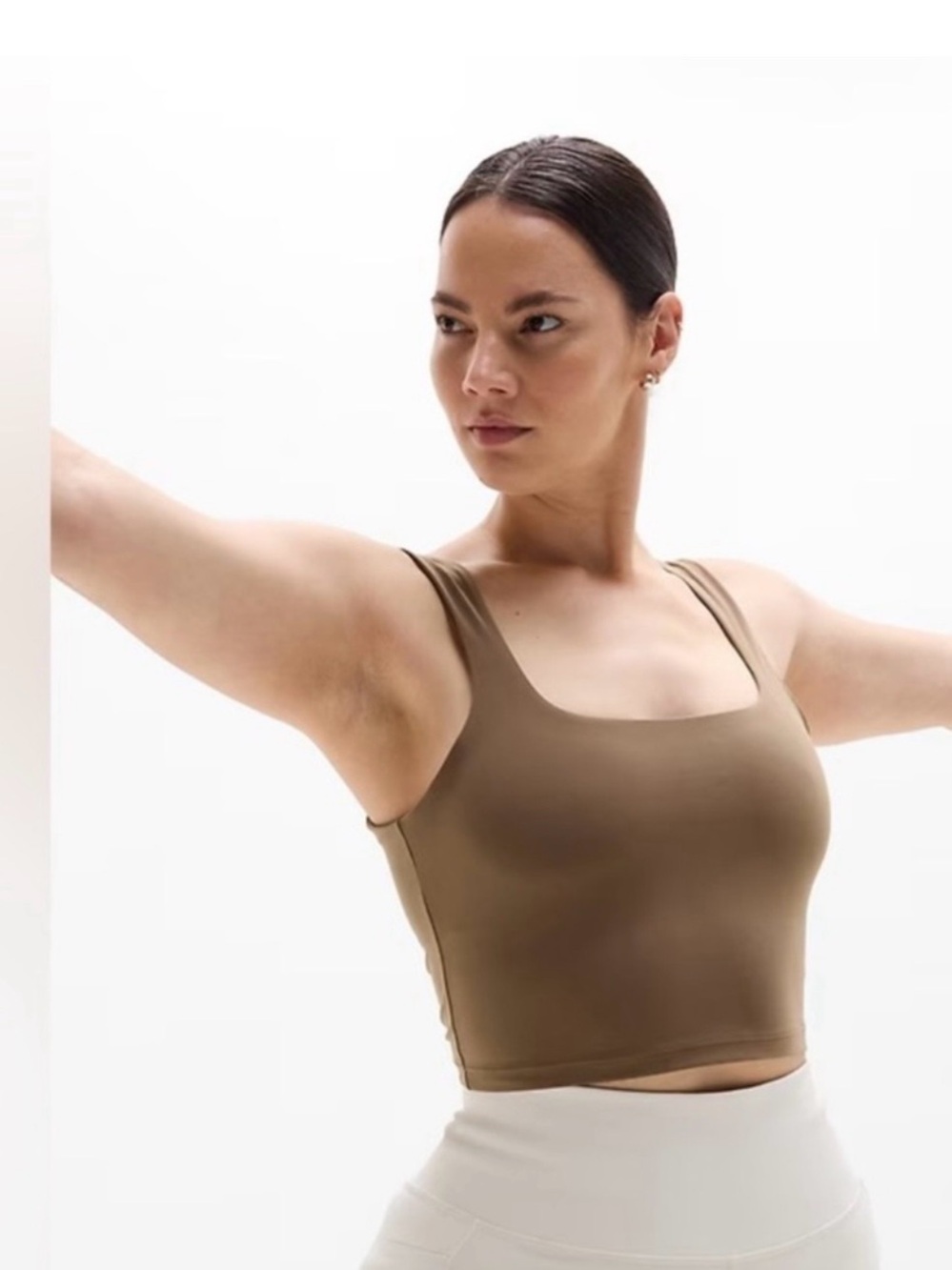 NWT Athleta Transcend Square Neck
Crop Sports Bra D-DD - Clay Size S